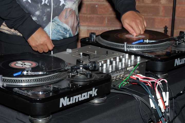 how to sort and classify tracks